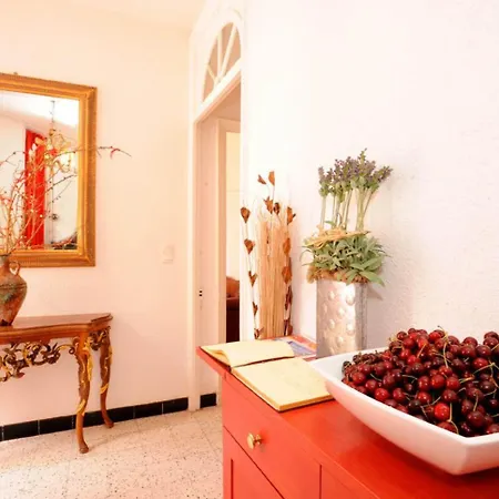 L'escalivade فندق مبيت وإفطار 3*